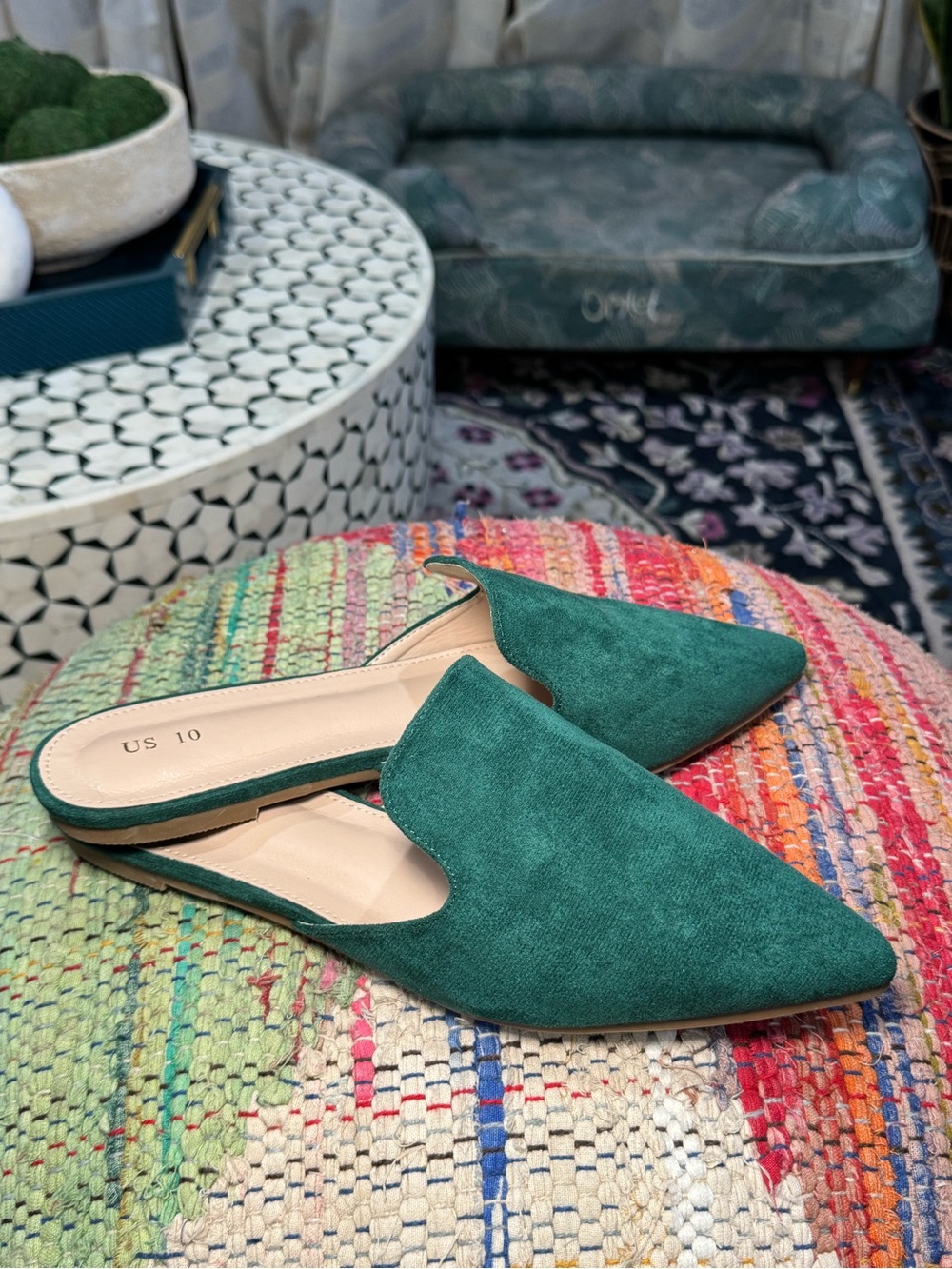 🦚 NEW Emerald Green Suede Pointed Toe Slip-On Mules 🦚 - Picture 3 of 6